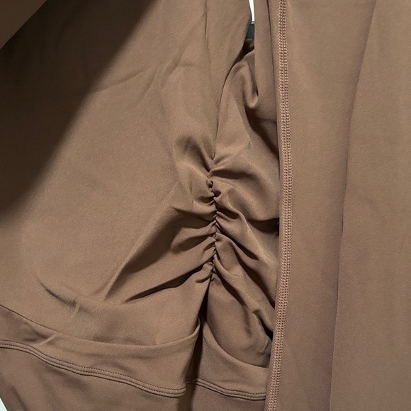 Tan Long Sleeve Crop Top and Leggings - Picture 4 of 7